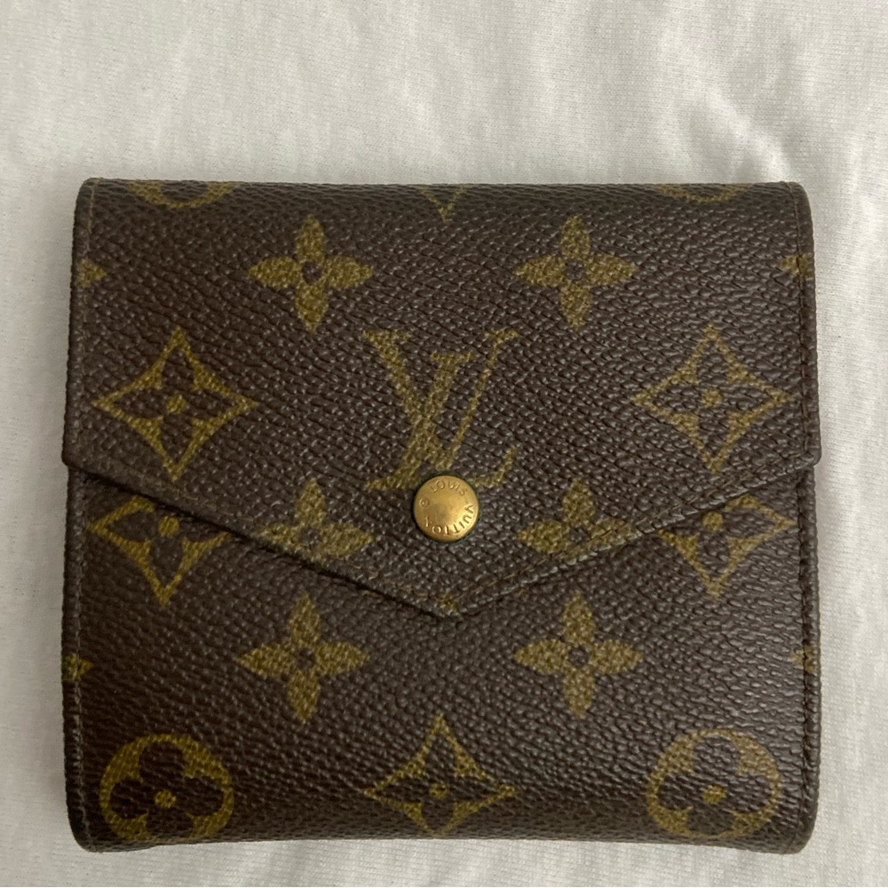 Louis Vuitton Monogram Elise Compact Wallet